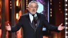 Robert-de-niro-obligado-a-trabajar-sin-descanso-a-los-77-anos-porque-esta-en-la-ruina-c_s