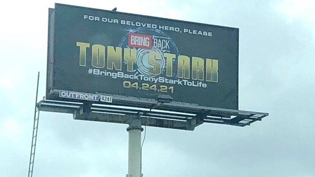Un cartel gigante aparece en Los Angeles pidiendo a Marvel que resuciten a Tony Stark