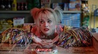 La-reaccion-de-margot-robbie-al-enterarse-en-directo-de-que-harley-quinn-esta-muerta-c_s