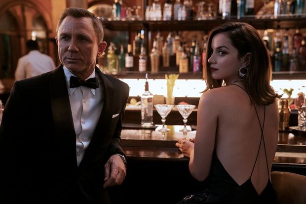  Los productores de James Bond responden sobre los rumores de una serie de televisión