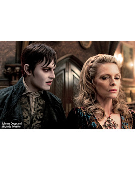 Cartel e imagenes de DARK SHADOWS de Tim Burton con Johnny Depp