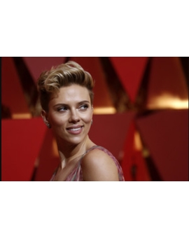 Scarlett Johansson renuncia a encarnar a un transexual ante las protestas del colectivo