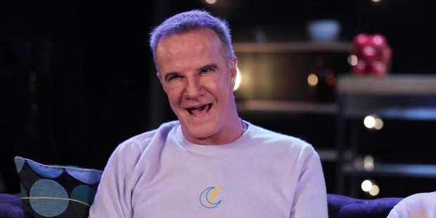 Off Topic: asi luce en la actualidad Christopher Lambert