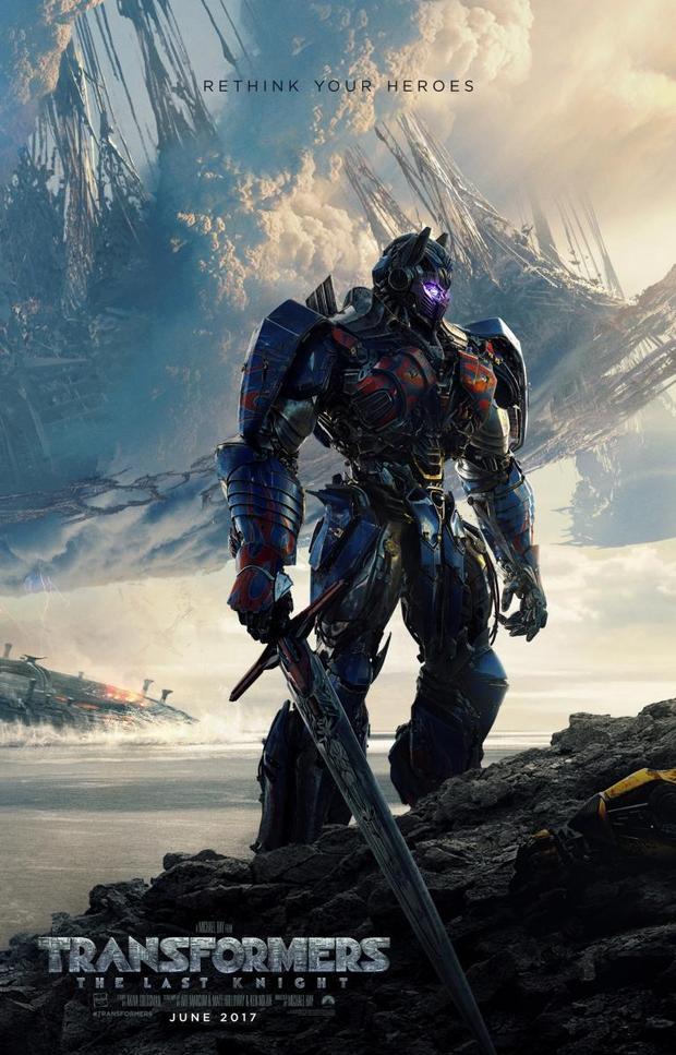 Michael Bay según Anthony Hopkins: Es el mismo tipo de persona que Oliver Stone, Spielberg y Scorsese. Son brillantes. Son científicos, diría.”.¿Que opinais de este director?