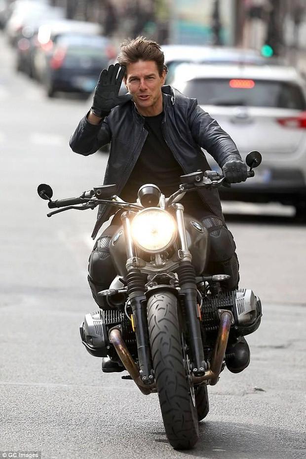Tom Cruise se incorpora a M.I. 6. ¿Que parte os gusta mas de la saga? ¿Creeis que ya deberia de ser la última entrega?