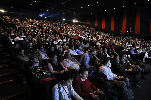 10 cosas que no hay que hacer, en una sala de cine...