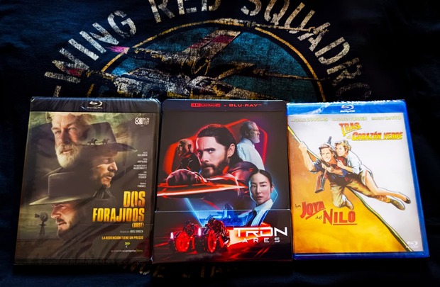 "Trilogía completa y clásicos pendientes: ¡Tres nuevas joyitas para la estantería!"