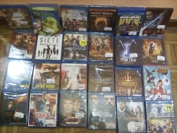 Mi black friday en mediamartk( la que no se ve es Kong calavera cristal)