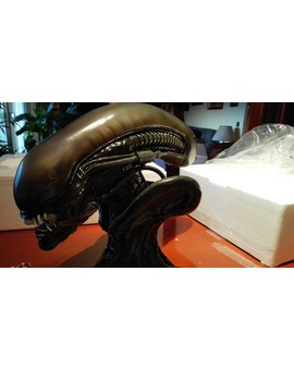 Os presento a mi nueva mascota. Mi busto LSB de Alien :D