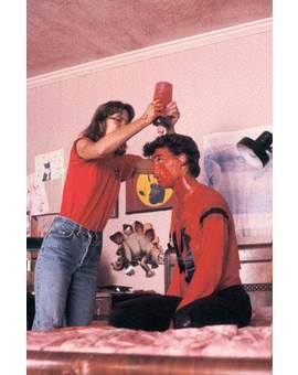 Cubriendo a JOHNNY DEPP de Sangre Falsa en PESADILLA EN ELM STREET en 1984!