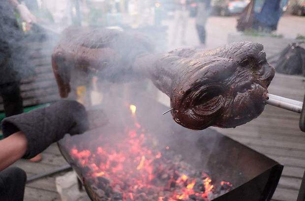 Imagen. E.T. a la Brasa. 