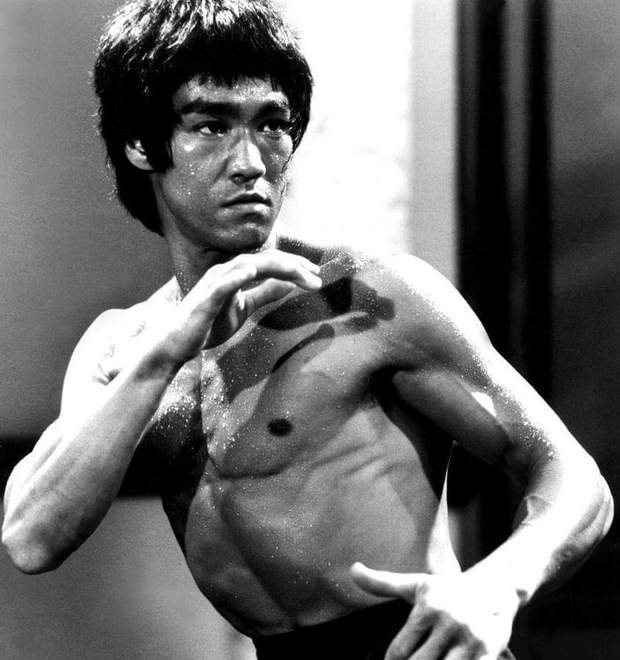 Tal día como hoy, el 20 de julio de 1973 murió a los 32 años BRUCE LEE. 