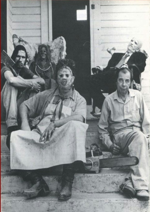 Hace 42 Años.. Cinco Jóvenes se encontraron con una Familia de Caníbales. 