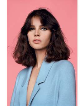 Hoy Cumple 33 Años (Felicity Jones). "FELICITYDADES".