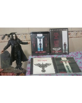 Mi Colección (EL CUERVO -THE CROW). Figura, B.S.O, DVD y Blu-ray con Caja Negra y cómo no..  Portada de Papá Gorila. 