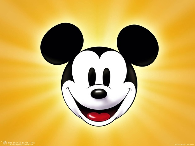 Hoy Cumple 88 Años (MICKEY MOUSE). 