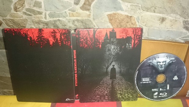 Exterior Steelbook (DRACULA de Bram Stocker) Edición Italiana. 