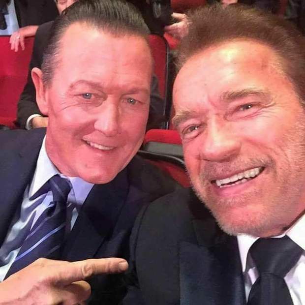 Imagen: (T-800 vs T-1000).