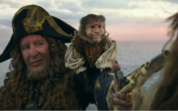 (PIRATAS DEL CARIBE 5) En el Punto de Mira por Maltrato Animal. 