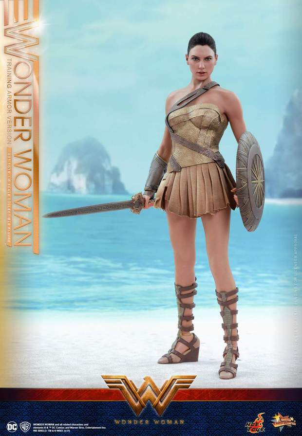 (WONDER WOMAN) de Hot Toys. 