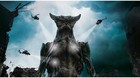 Colossal-y-otras-20-peliculas-espanolas-con-monstruo-con-cual-te-quedas-c_s