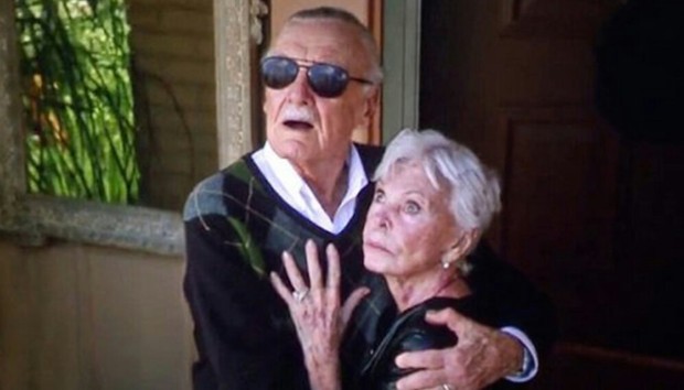 Muere "Joan Lee" La Mujer de (Stan Lee). 