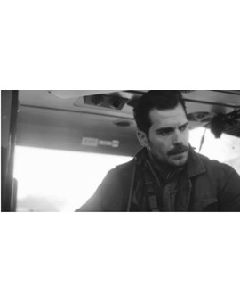 El Bigote de "SUPERMAN" Crea Problemas en la Vuelta al Rodaje de (LA LIGA DE LA JUSTICIA). 