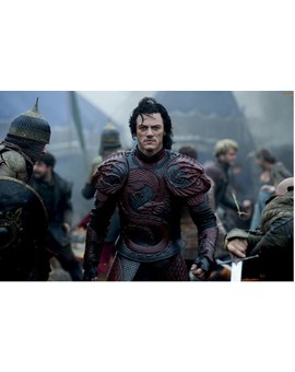 LUKE EVANS Quiere que su (DRACULA) Forme parte de "DARK UNIVERSE". 