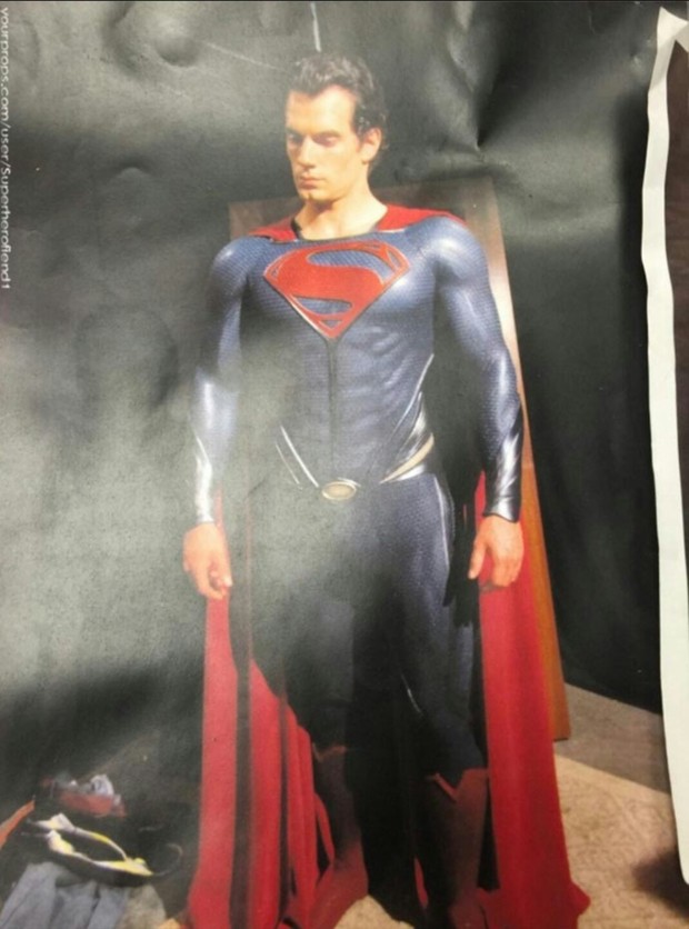 Filtrado el Traje Alternativo que nunca vimos del SUPERMAN de Henry Cavill. 