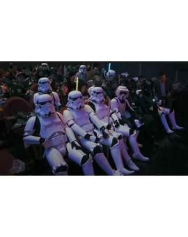 Imagen: Así estarán muchos ésta noche en el Cine. 