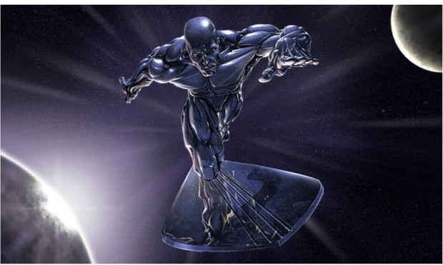 ¿SILVER SURFER en (VENGADORES - INFINITY WAR?). 