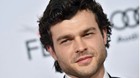 Han-solo-alden-ehrenreich-firma-por-tres-peliculas-de-star-wars-c_s