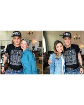 Las Extrañas Fotografías de "Johnny Depp" Costaron 1.000 Dólares cada una. 
