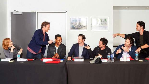 Primera Imagen Oficial de Todo el Reparto de (IT - CAPÍTULO 2). 