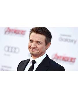 "Jeremy Renner"  Se une al Reparto de (SPAWN). 