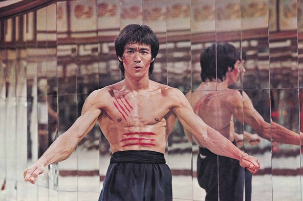 "BRUCE LEE "en la Película de (TARANTINO). 