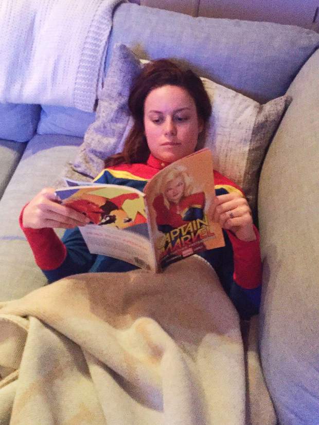 Imagen: (CAPTAIN MARVEL vs CAPTAIN MARVEL). 