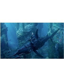 (AQUAMAN) Primera Imagen de "Willem Dafoe" Montado en un Tiburón. 