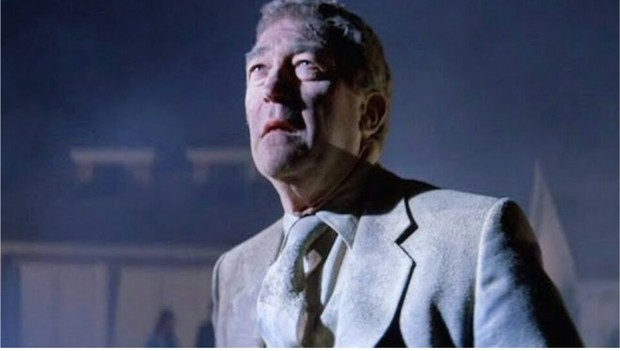 Fallece "James Karen". 