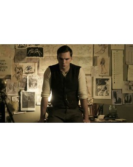 (TOLKIEN) Primeras Imágenes de "Nicholas Hoult" como el Autor de (EL SEÑOR DE LOS ANILLOS). 