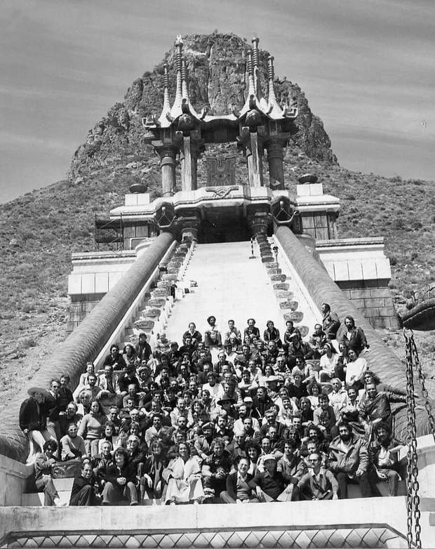 Imagen: Foto de Familia en el Rodaje de (CONAN, EL BÁRBARO). 