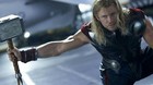 Chris-hemsworth-no-puede-llevar-mas-martillos-de-thor-a-casa-c_s
