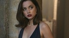 Ana-de-armas-posa-como-chica-bond-c_s