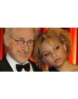 La Hija de "Steven Spielberg" Confiesa que trabaja de Actriz Porno. 