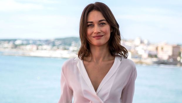 "Olga Kurylenko" da Positivo en Coronavirus. 