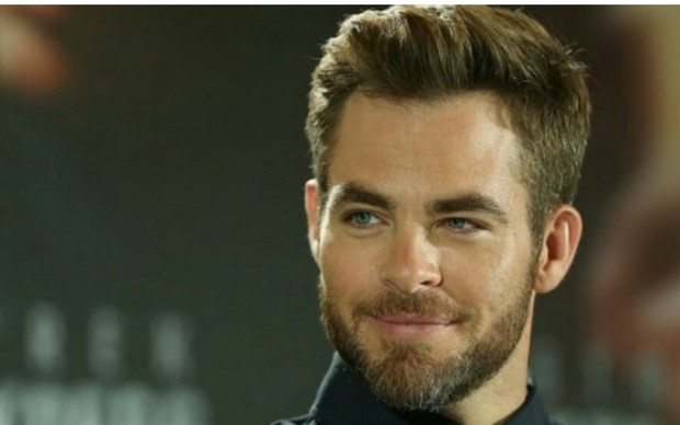 Paramount negocia con "Chris Pine" su participación en (El Santo). 