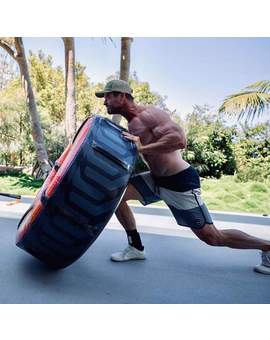 Imagen: Brutal entrenamiento de "Chris Hemsworth" para (Thor - Love and Thunder). 