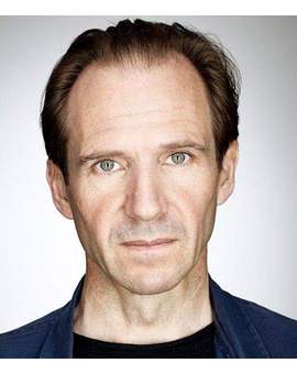 Ayer Cumplió 58 Años "Ralph Fiennes". Qué Película és Vuestra Preferida?. 