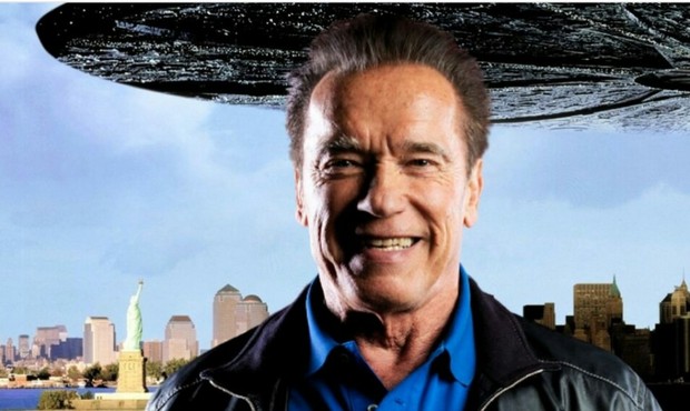 "Schwarzenneger" Nombrado Defensor de la Tierra contra los Aliens. 