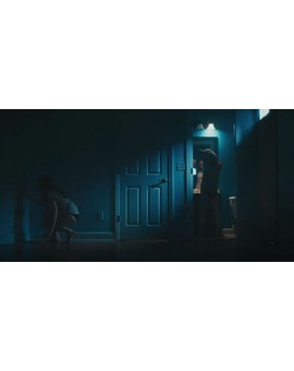Trailer de (Women). 